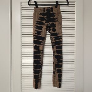 Fit 2 Go - Black & Brown Tie-Dye Leggings